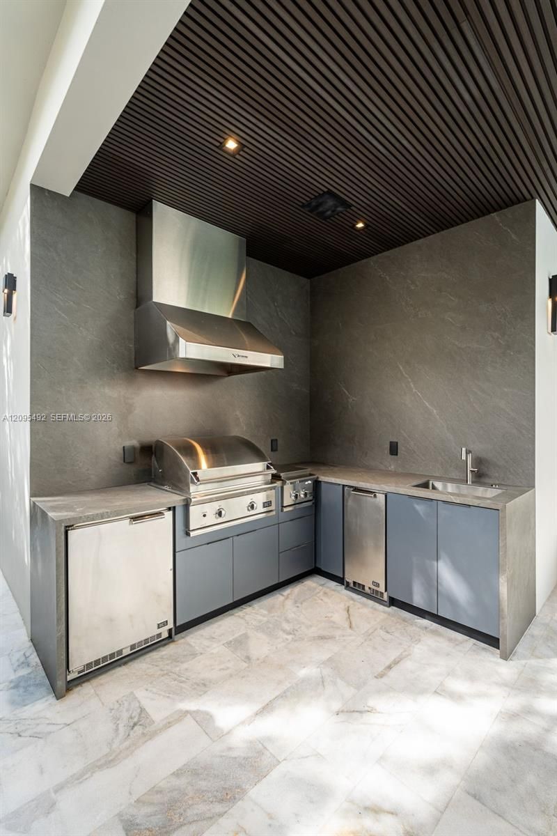 10540 NW 67th Ter , Doral, FL 33178 Photo