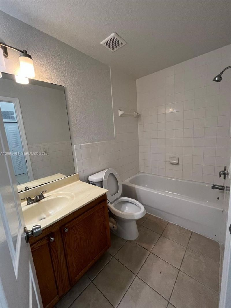 1675 SE 9th Ter , Homestead, FL 33034 Photo
