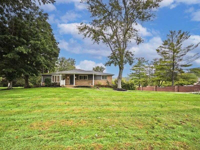9218 Mckinney Road, Montgomery, OH 45140 Photo 2