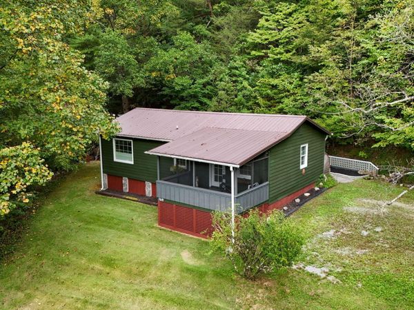 769 Flatwoods Road, Bluff City, TN 37618