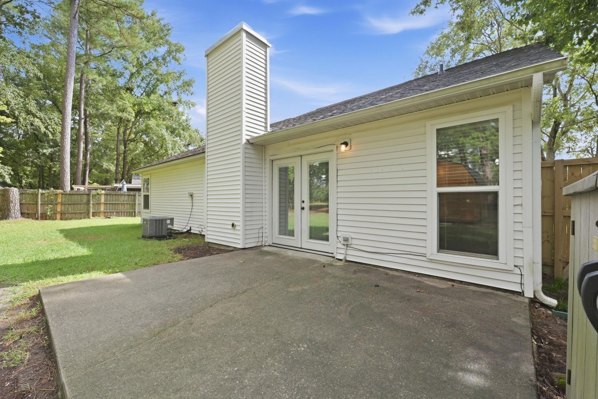 110 Dudley Lane Photo 35