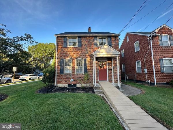 271 S SIXTH STREET, CHAMBERSBURG, PA 17201