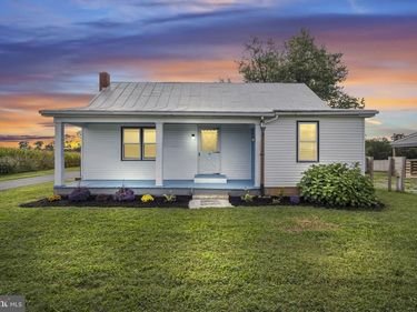 153 E MAIN STREET, WALNUT BOTTOM, PA 17266
