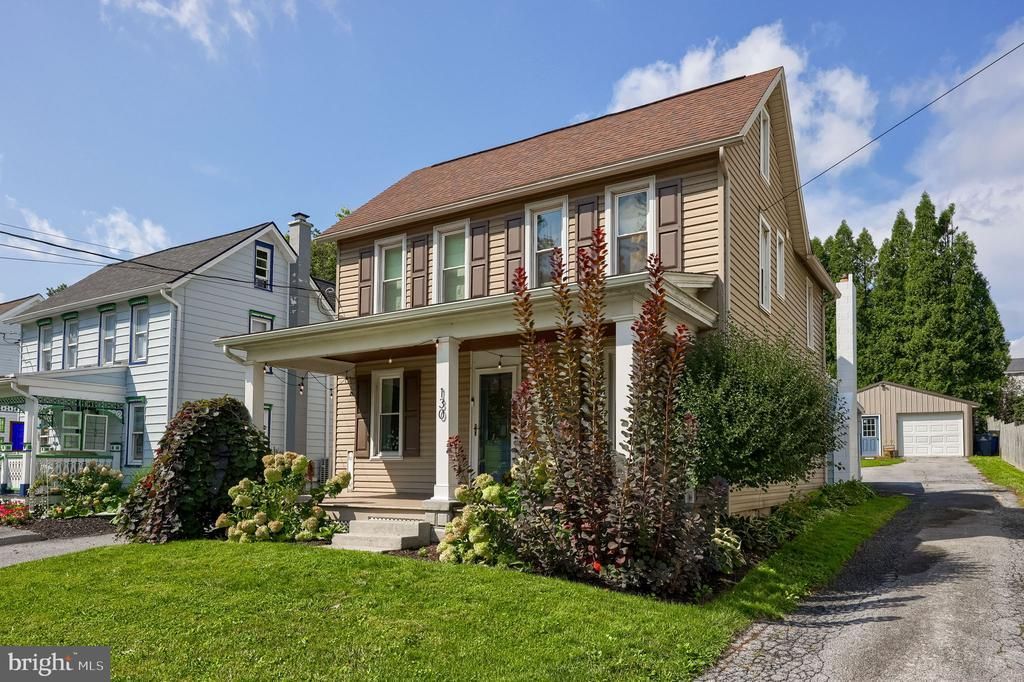 130 S STATE STREET , BROWNSTOWN, PA 17508