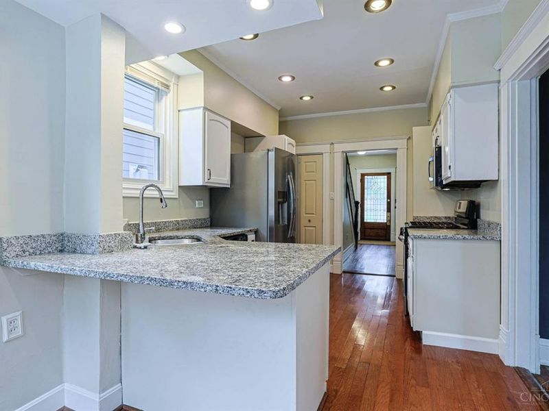 3736 Drake Avenue, Cincinnati, OH 45209 Photo 13