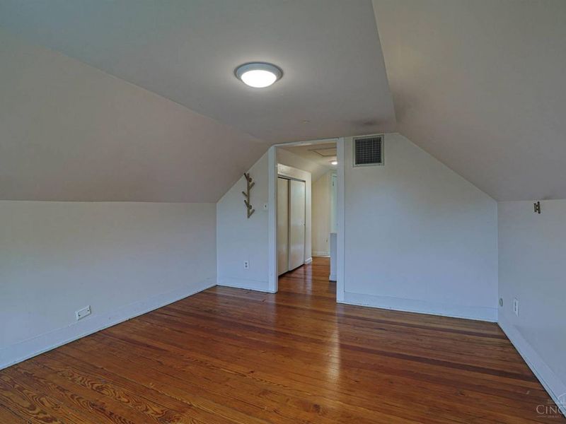 3736 Drake Avenue, Cincinnati, OH 45209 Photo 31