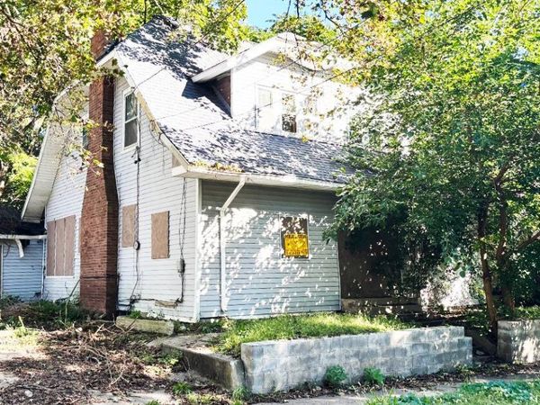 1007 Woodbridge Street, Jackson, MI 49203
