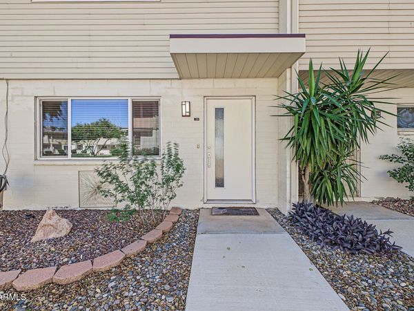 8211 E GARFIELD Street, Unit J3, Scottsdale, AZ 85257