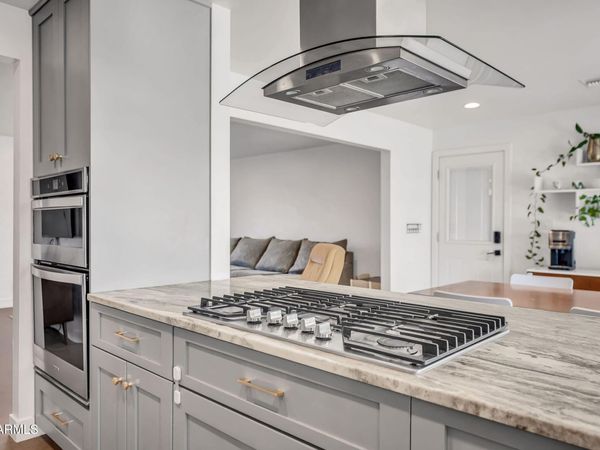 1225 E SELDON Lane, Phoenix, AZ 85020