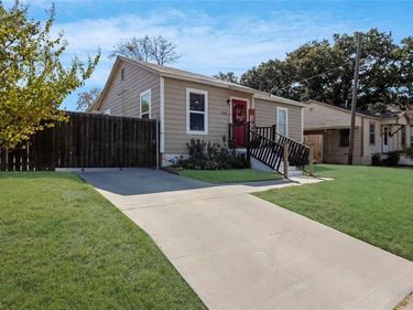 1601 Andrew Avenue, Fort Worth, TX 76105
