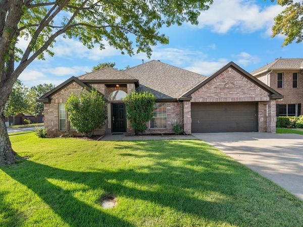 1718 Falcon Drive, Corinth, TX 76210