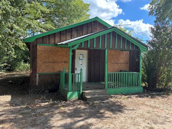 710 Black Street , Jasper, TX 75951
