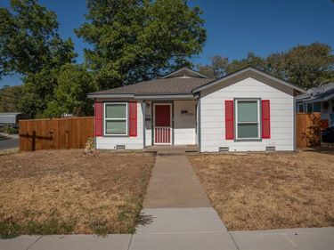2856 Halbert Street, Fort Worth, TX 76112