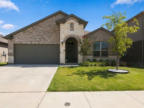 15532 Halstead Lane, Fort Worth, TX 76247