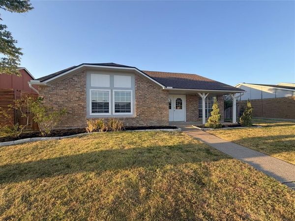 8601 Woodside Road, Rowlett, TX 75088