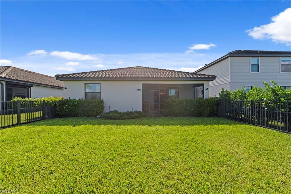 19712 The Place Blvd, Estero, FL 33928 Photo