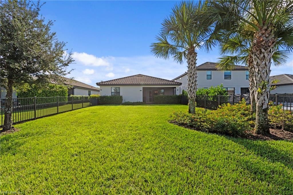 19712 The Place Blvd, Estero, FL 33928 Photo