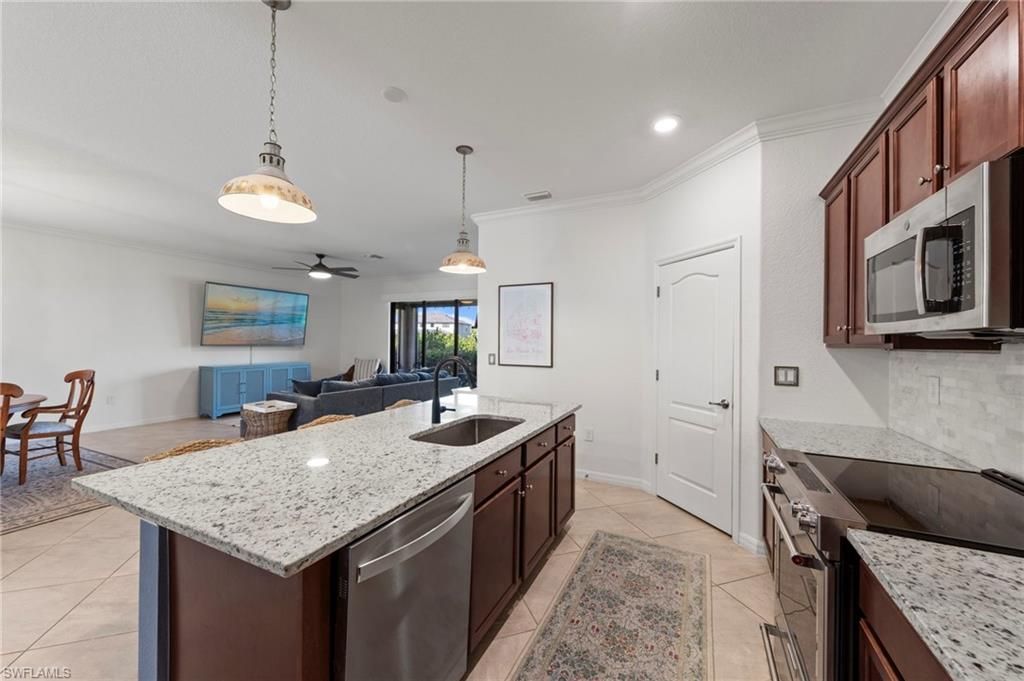 19712 The Place Blvd, Estero, FL 33928 Photo