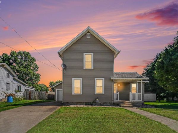 118 Grove Street, Bellevue, OH 44811