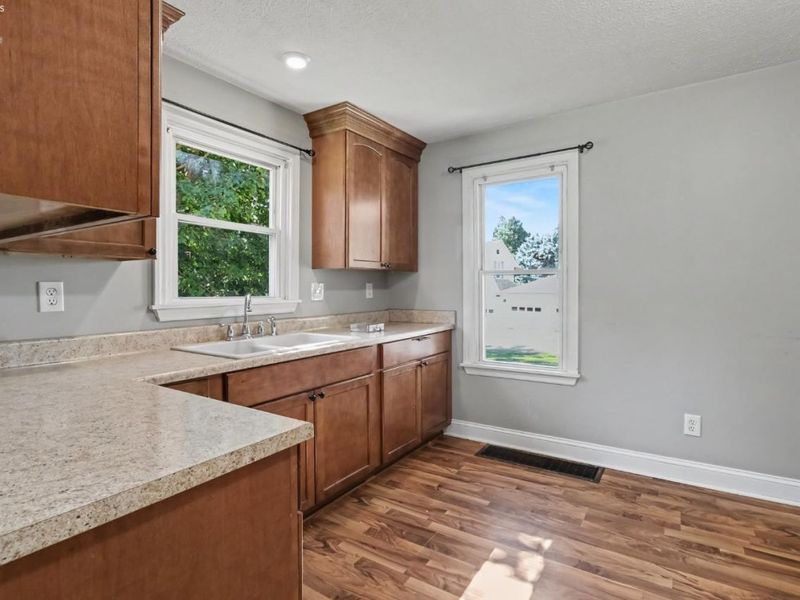 118 Grove Street, Bellevue, OH 44811 Photo 5
