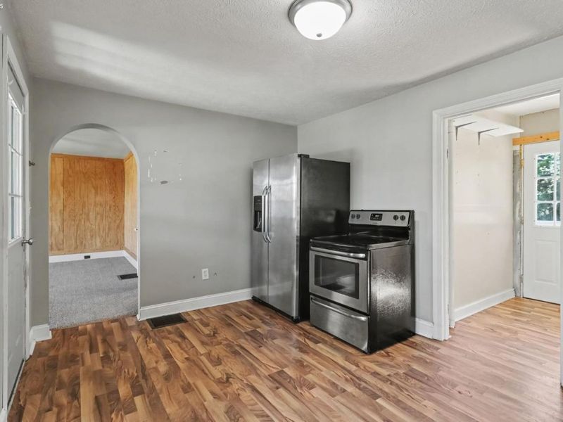 118 Grove Street, Bellevue, OH 44811 Photo 6