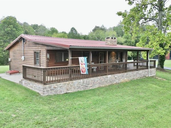 1914 Highway 1611 , Russell Springs, KY 42642
