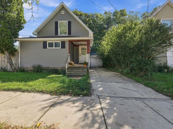 306 N Main Street, Allegan, MI 49010