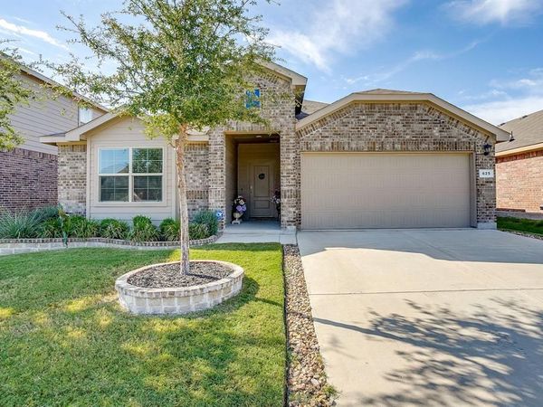 625 Basteen Lane , Justin, TX 76247