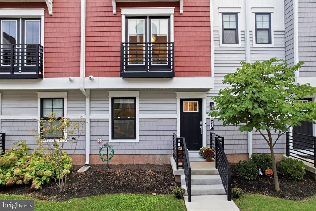 336 WALNUT STREET, COLLEGEVILLE, PA 19426