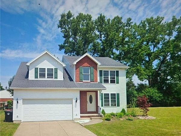 54 Kelly Court, Lancaster, NY 14086