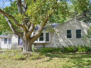 4194 Cameron Drive, Buffalo, NY 14221