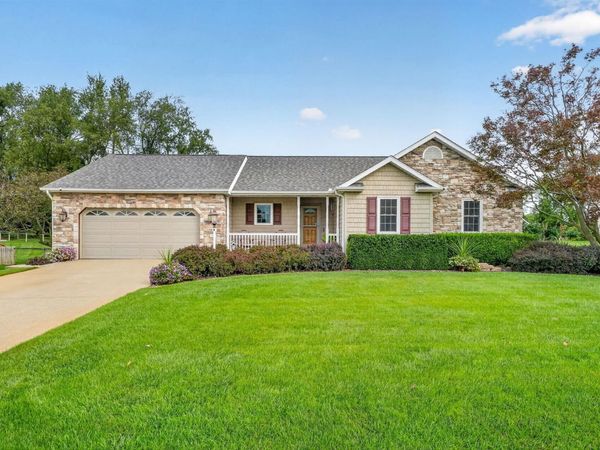 25875 Fox Tail Trail, South Bend, IN 46628