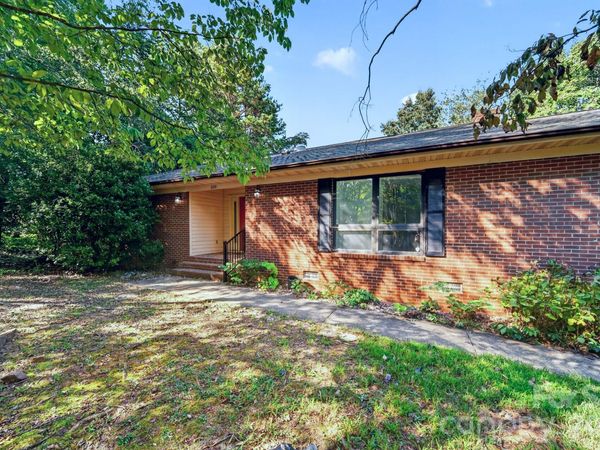 8281 Fairfield Forest Road , Denver, NC 28037