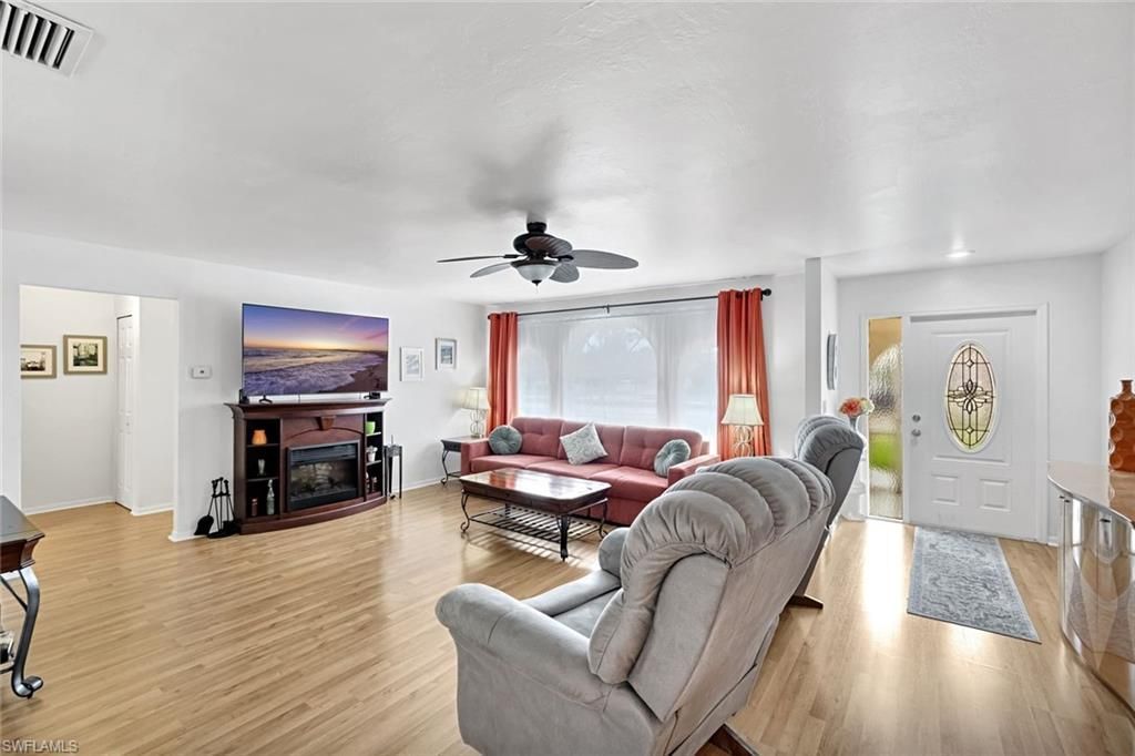 231 SW Trafalgar Pkwy , Cape Coral, FL 33991 Photo