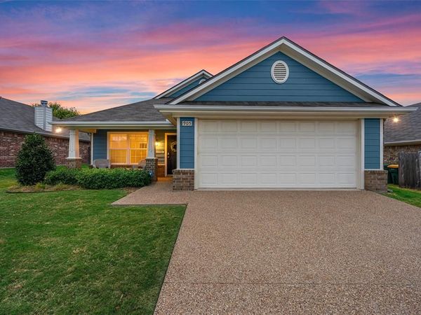 905 Heston Circle, Robinson, TX 76706