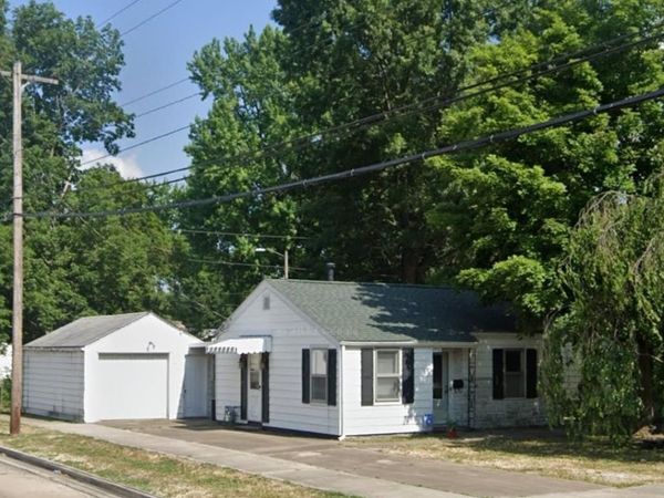 1936 N 20TH Street, Springfield, IL 62702