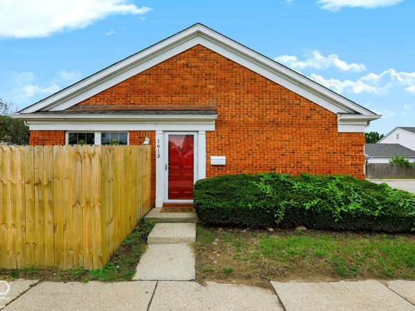 1613 Marborough Lane, Indianapolis, IN 46260