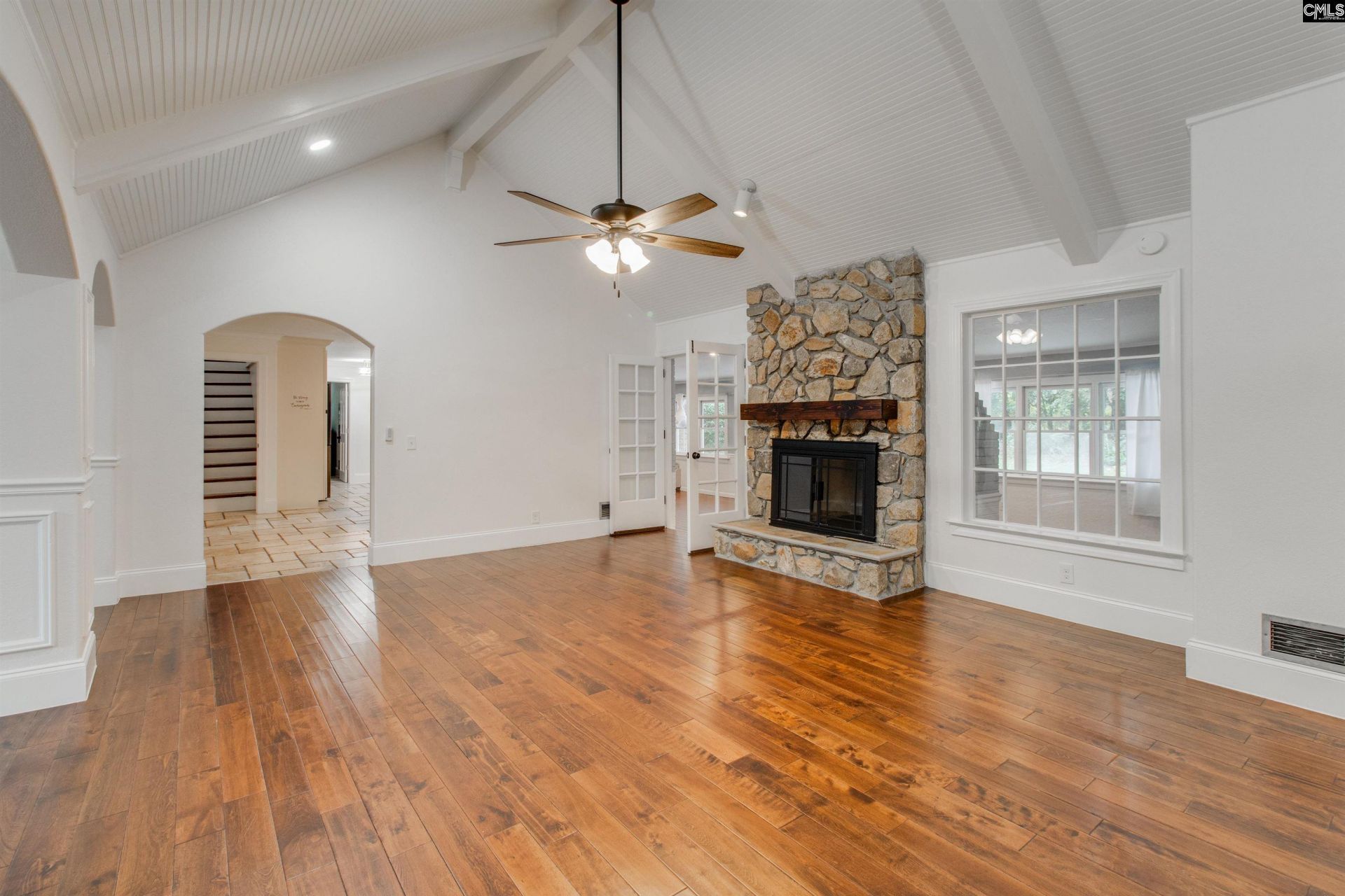 21 Olde Springs Road Photo 12