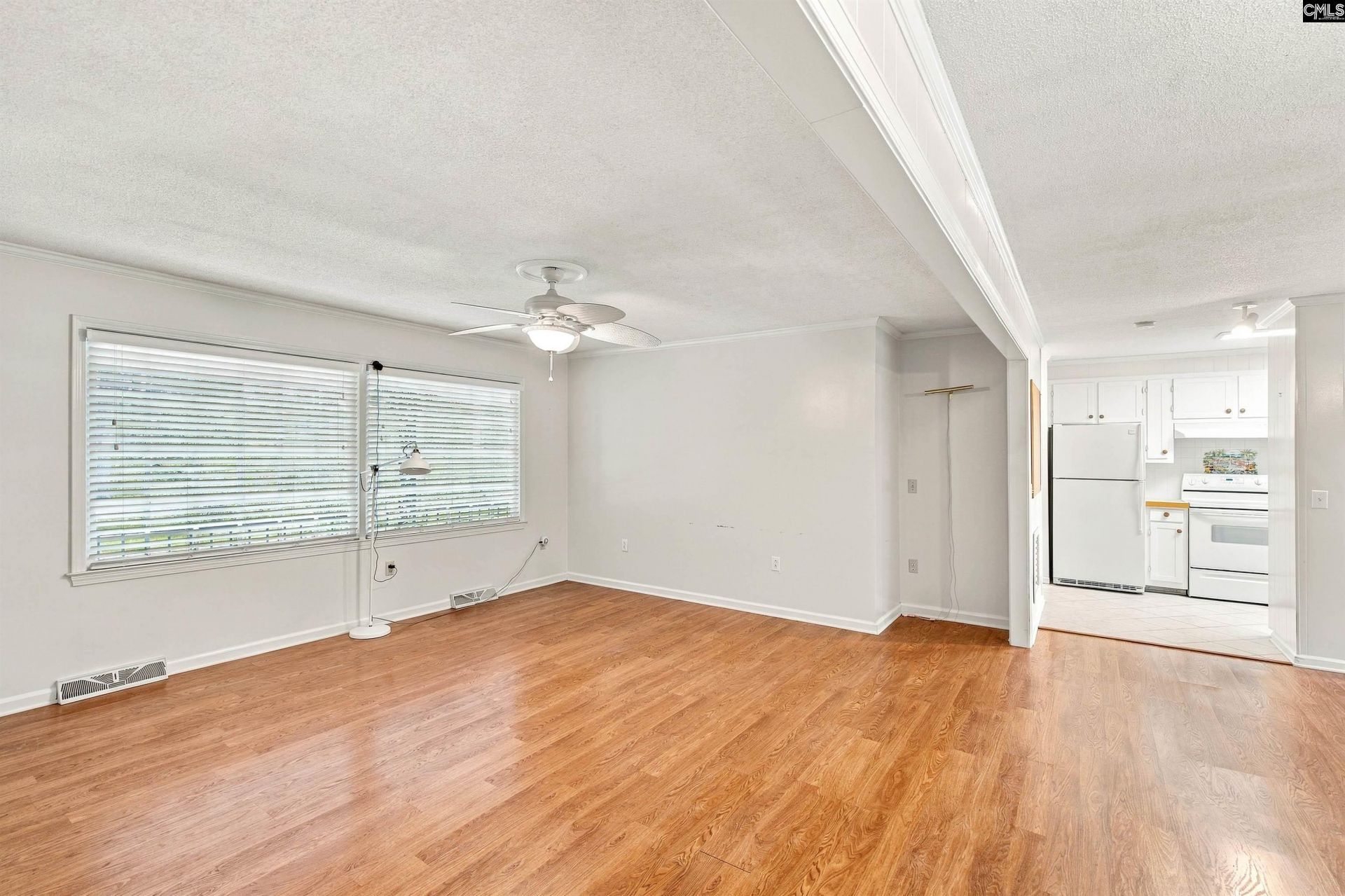 583 Stokes Road  Photo 10