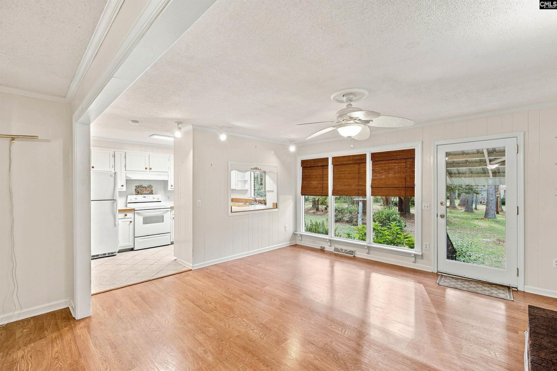 583 Stokes Road  Photo 13