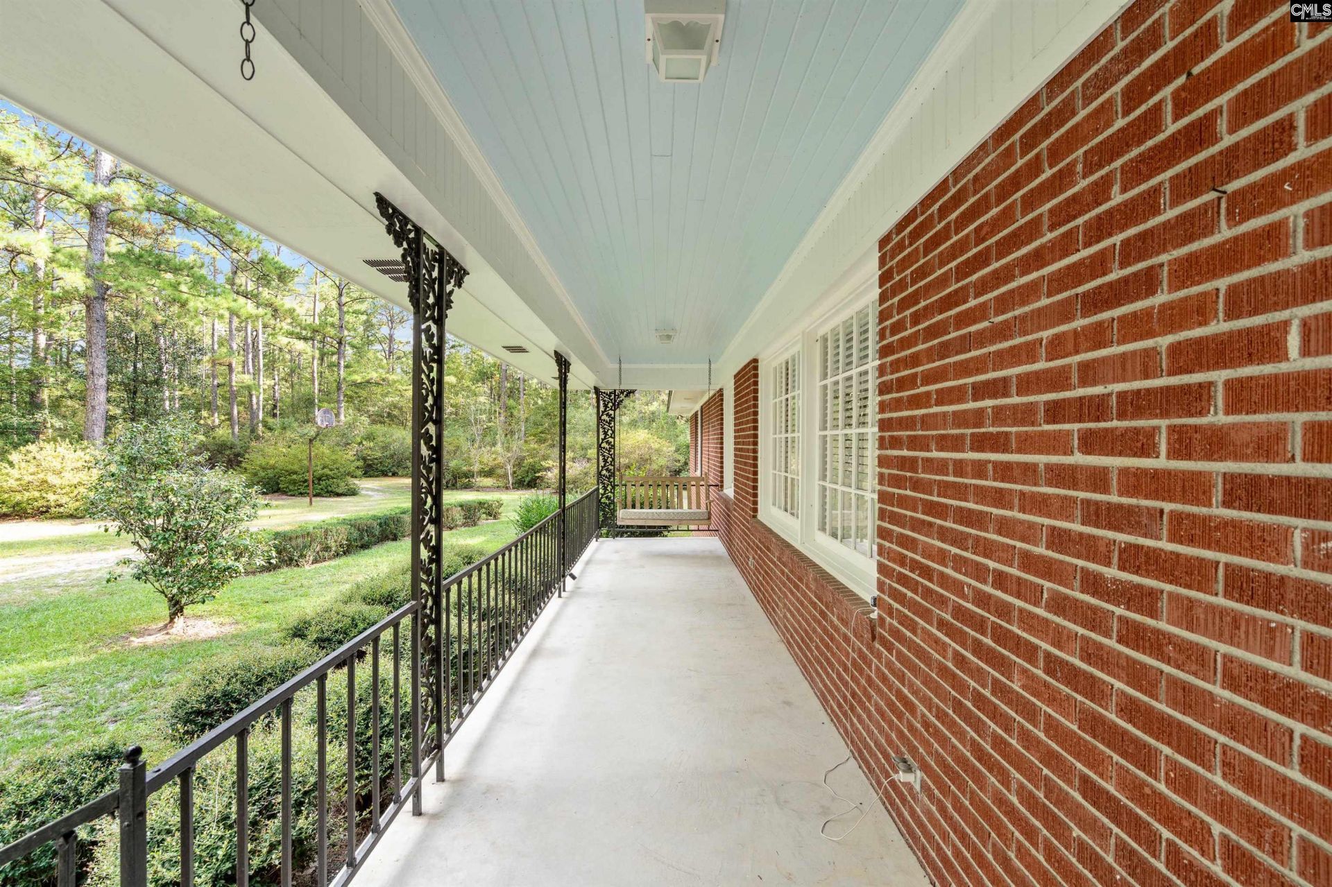 583 Stokes Road  Photo 5