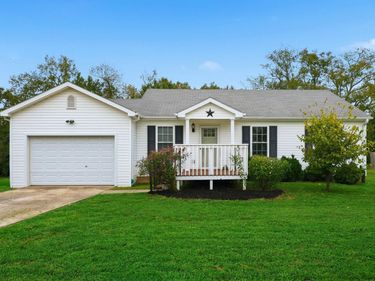 104 Winning Colors , Danville, KY 40422