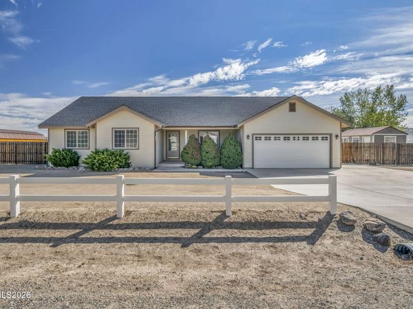 5292 Bentgrass Drive, Stagecoach, NV 89429