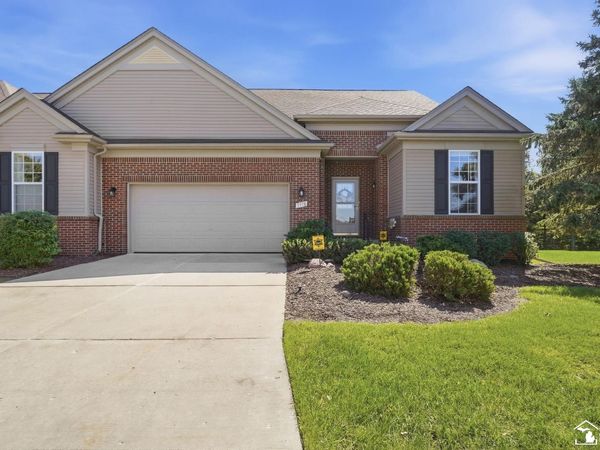 5978 Purple Martin Drive, South Rockwood, MI 48179
