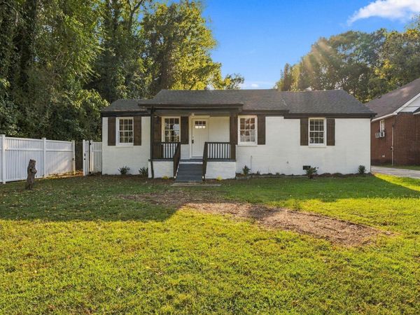 323 Royal Ave, Florence, AL 35630