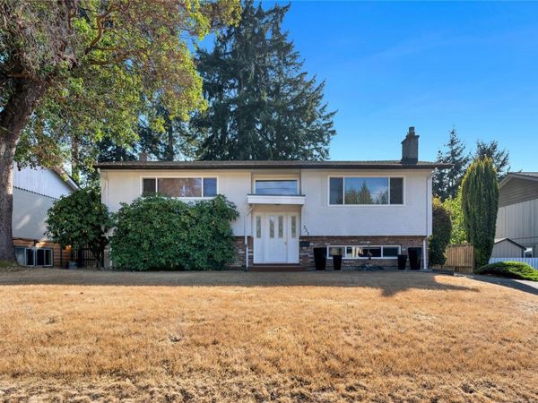 553 Acland Ave , Colwood, BC V9C 2N5