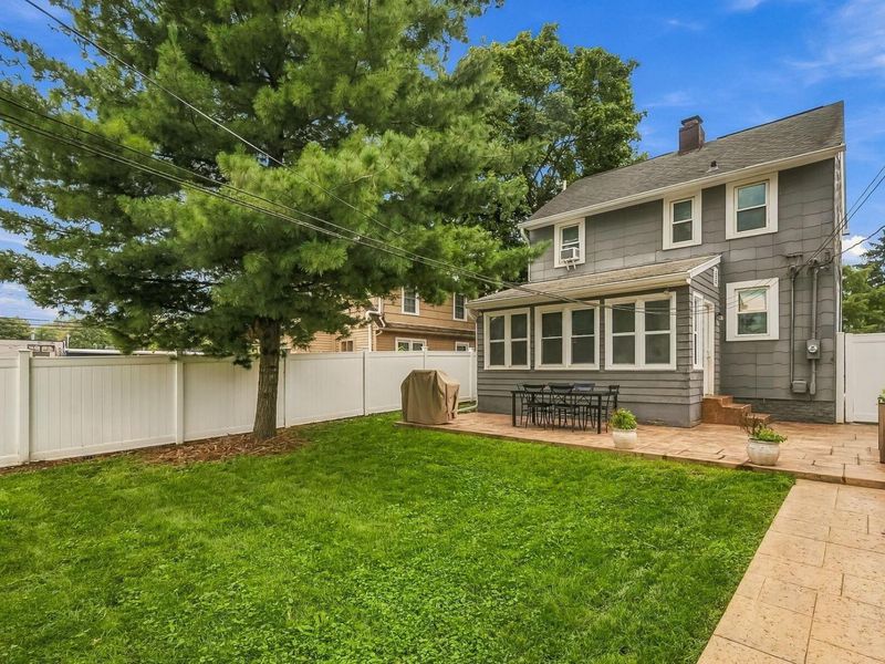 794 Gladden Road , Columbus, OH 43212 Photo 22