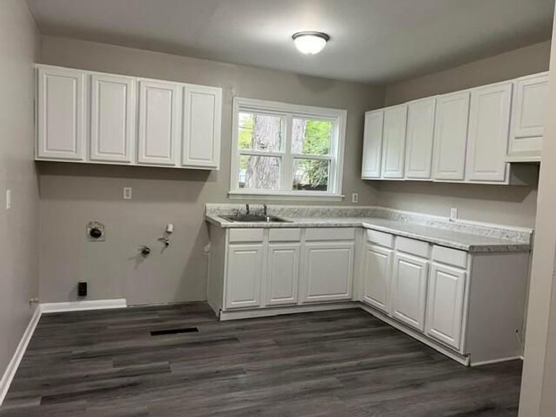 1565 Duffield Drive , Columbus, OH 43227 Photo 5