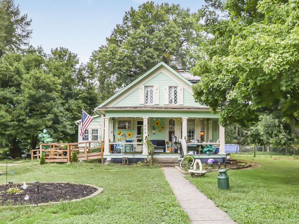609 Dryden Road , Zanesville, OH 43701