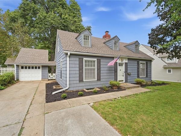2808 W 51st Terrace, Westwood, KS 66205
